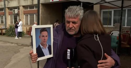 „ЗА ТРИ ДЕНА ТРЕБАШЕ ДА ГО ПРОСЛАВИМЕ РОДЕНДЕНОТ“ Таткото на младиот човек кој загина во дискотека во Кочани е неутешен: Репортерката го прегрна потресениот татко